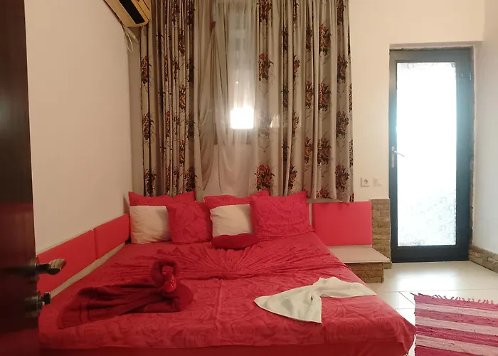 Samaya Gazde/Camere de închiriat