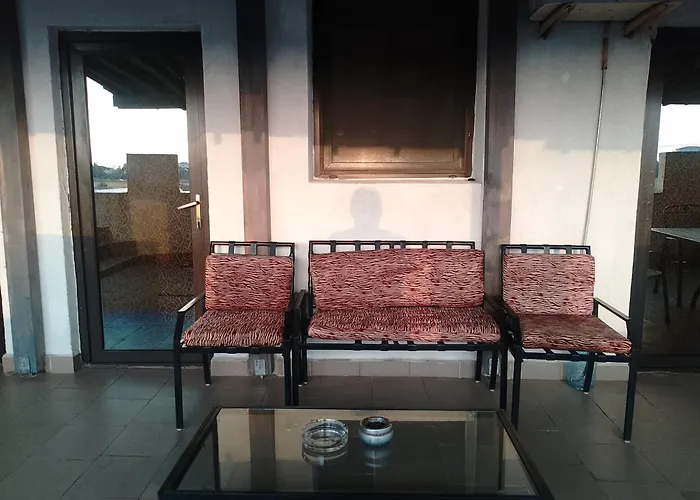 Gazde/Camere de închiriat Samaya