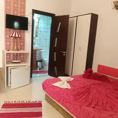 Samaya Аджиджа